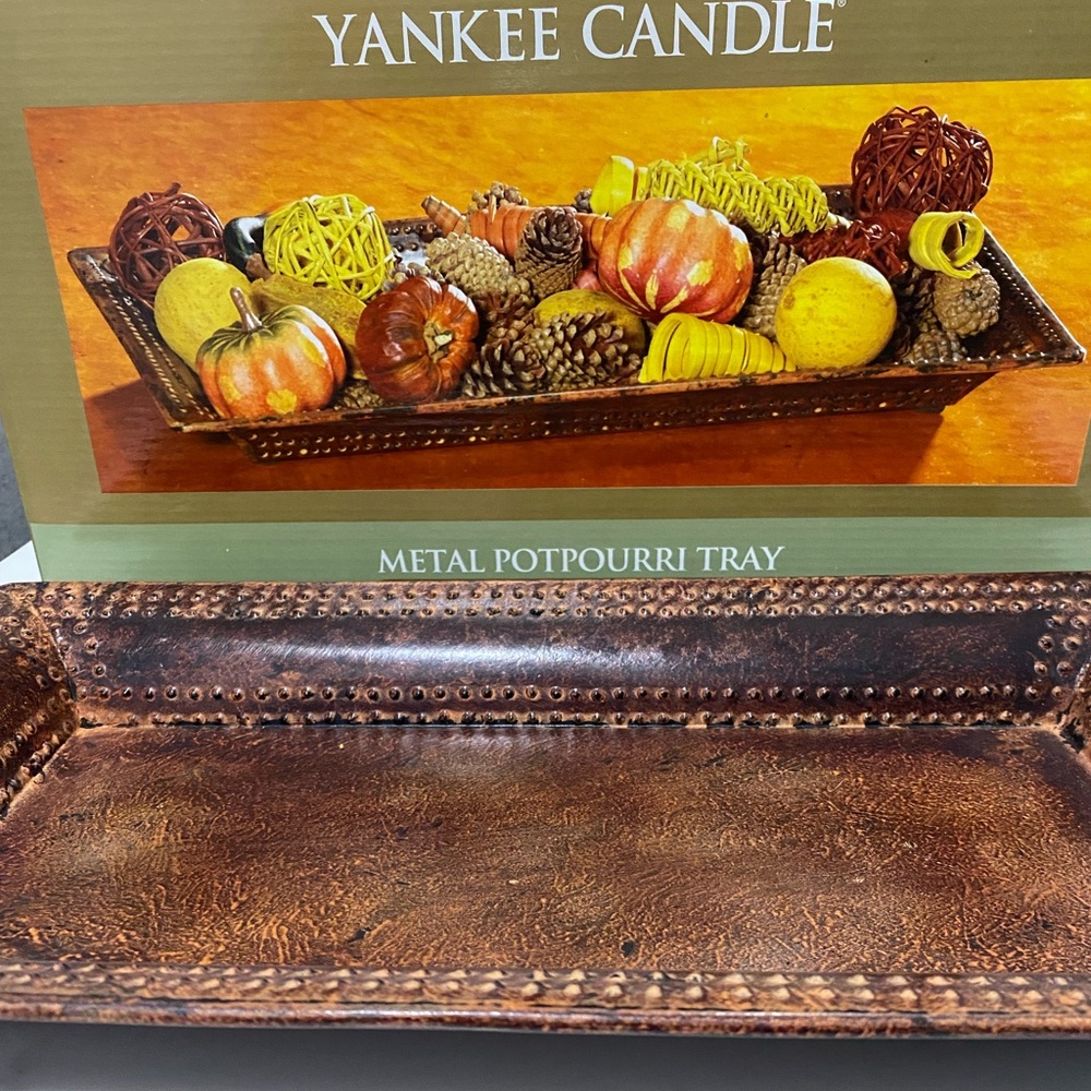 Brand new Yankee Candle metal potpourri tray.